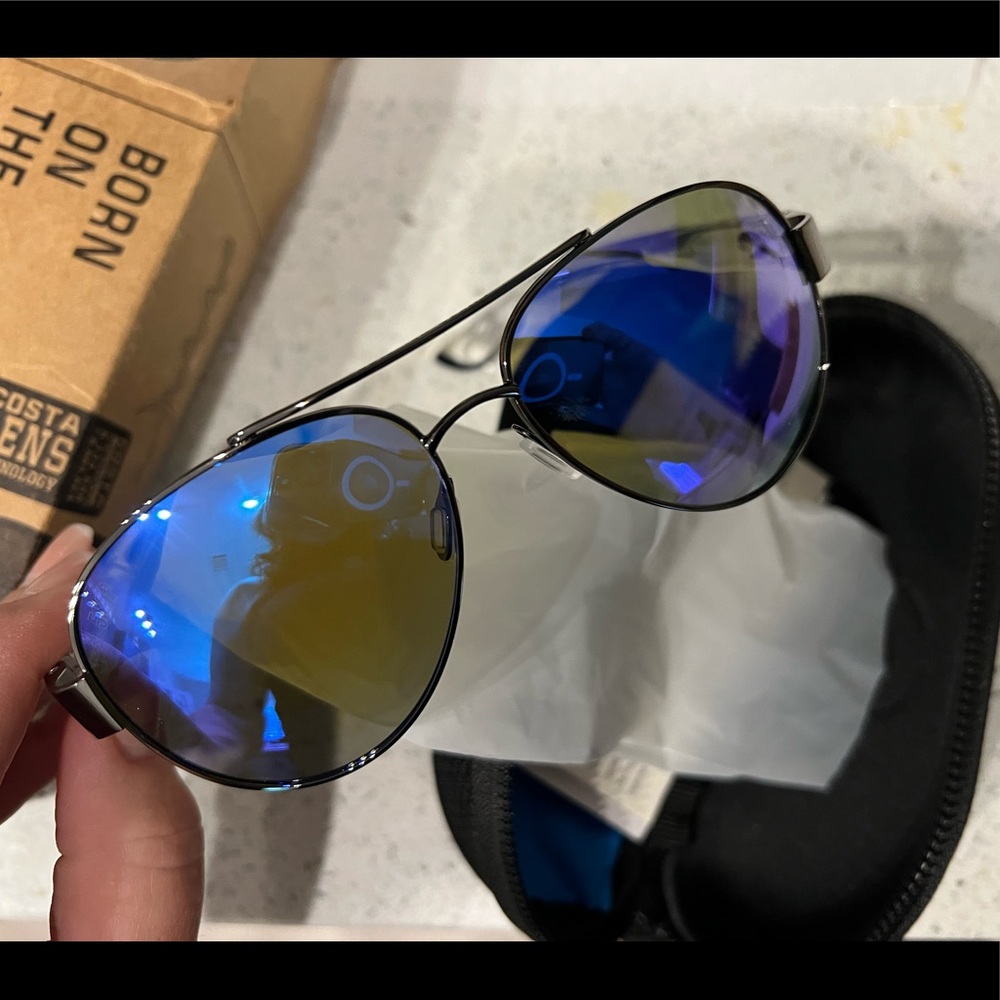 Costa sunglasses never worn no scratches ect…